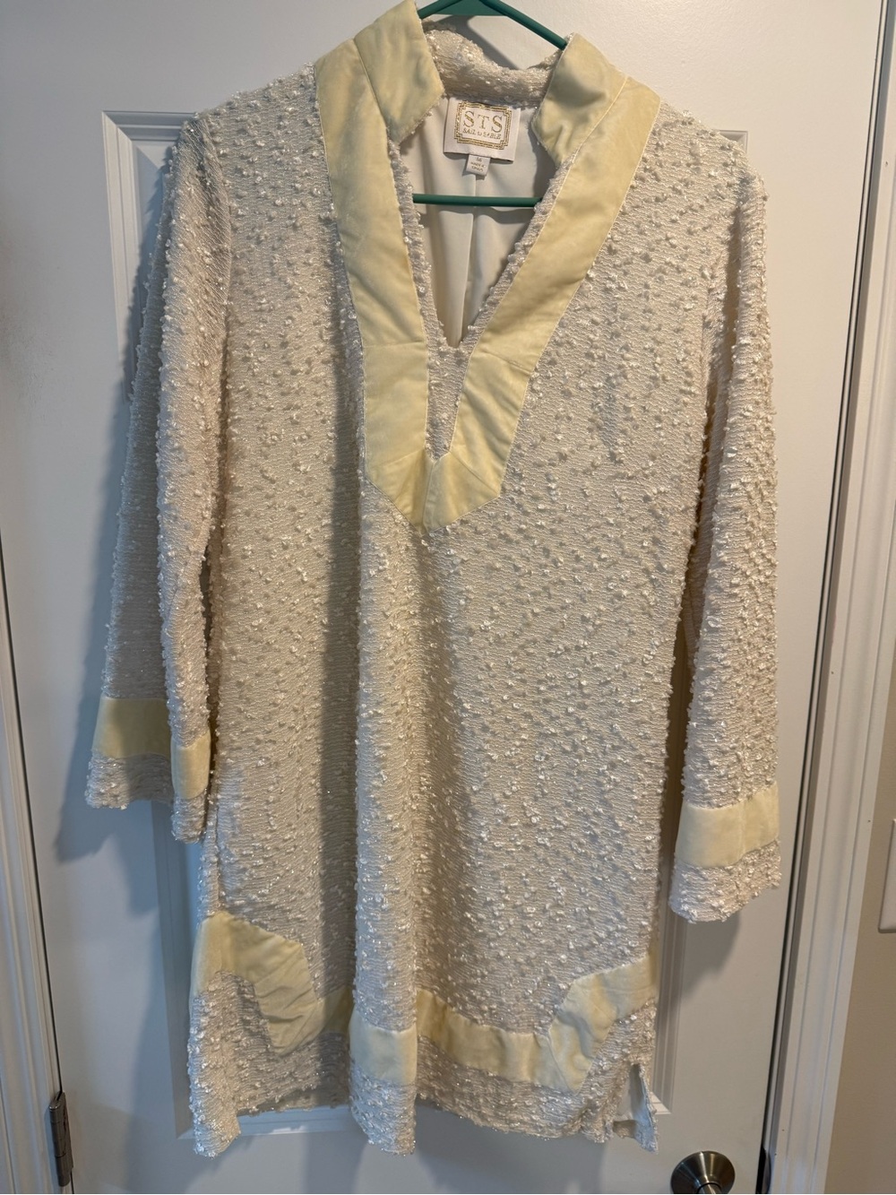 Sail to Sable Ivory Textured Long Sleeve Tunic with Pale Yellow Trim